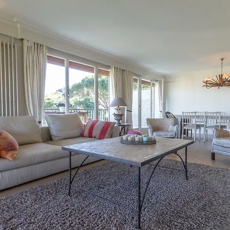 Les Pins Tranquilles Apartment