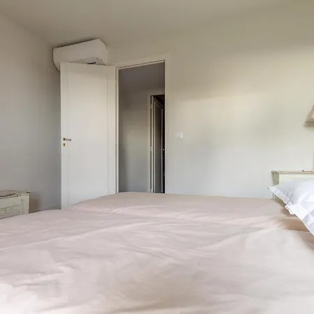 Les Pins Tranquilles アパート カンヌ